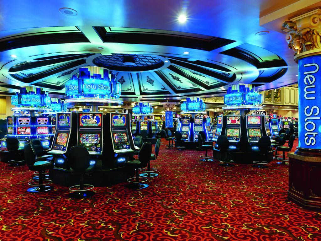 Ameristar Casino Hotel Kansas City Exterior photo